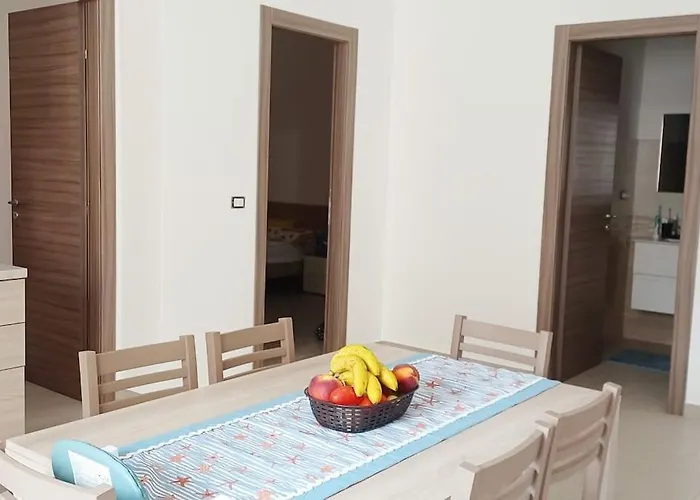 Apartman Sul Lungomare Di *
